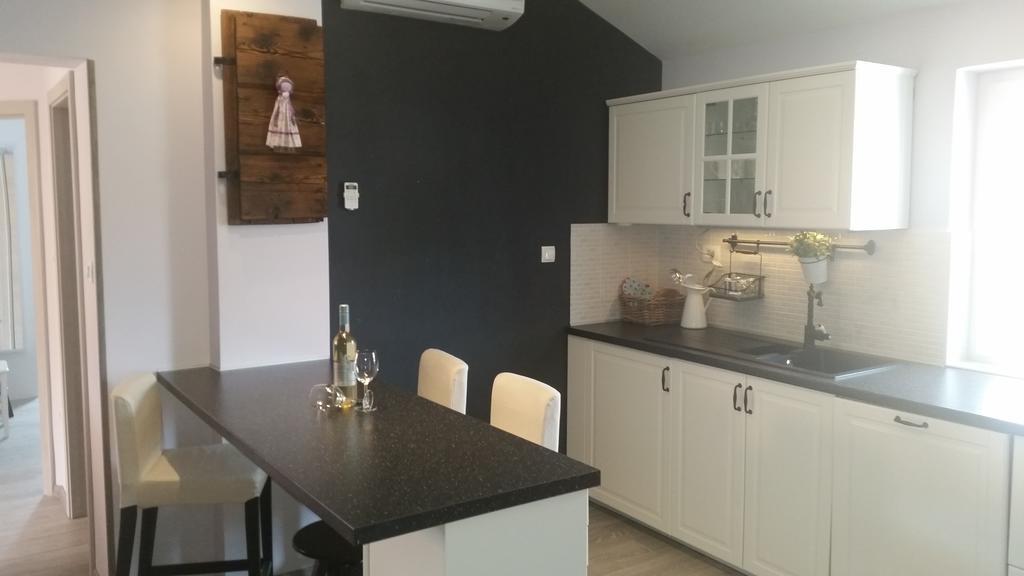 Apartment Diminic Melin Apartment Cres