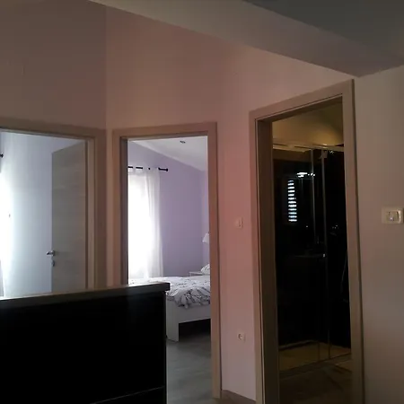 Apartment Diminic Melin Cres Exterior photo